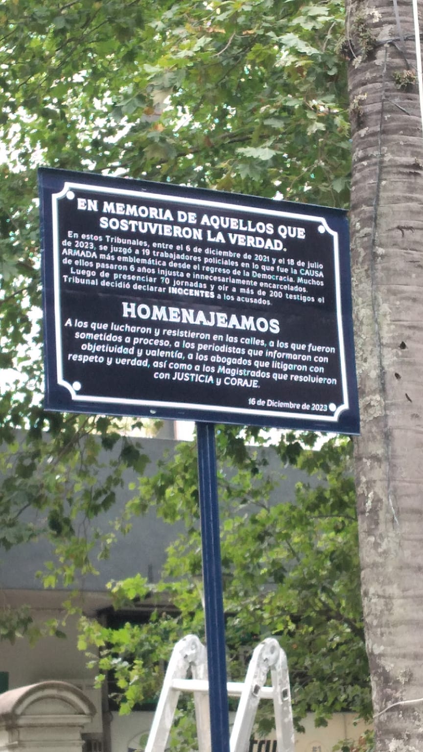 EN CONTRA DE LAS CAUSAS ARMADAS