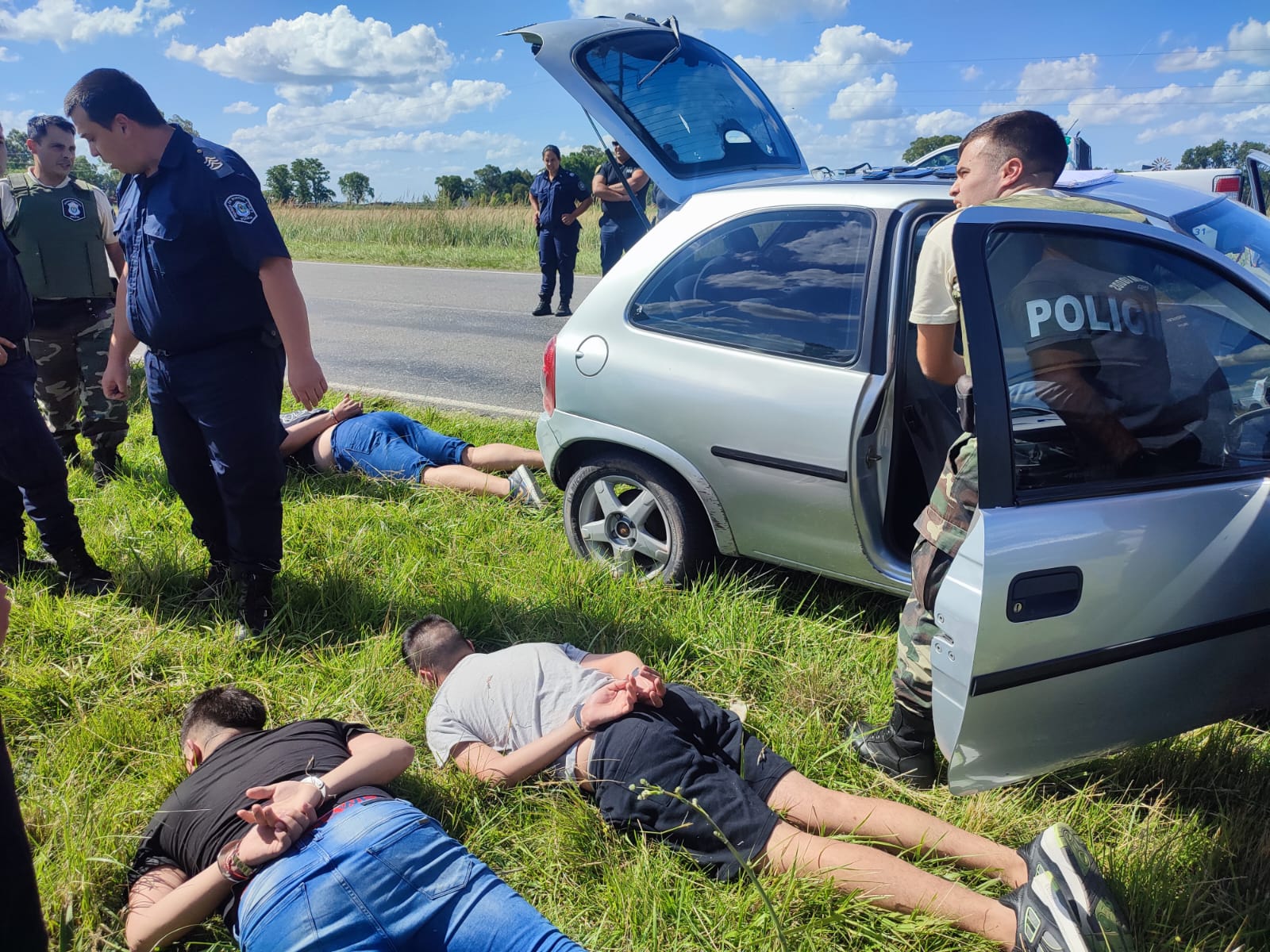 Seis  Estafas de billetera virtual cometidas en al menos 4 ciudades distintas.- 